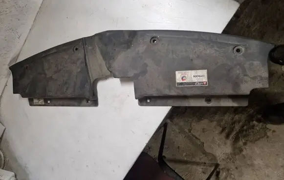 Citroen C4 I Picasso Top upper radiator support slam panel 9654195380