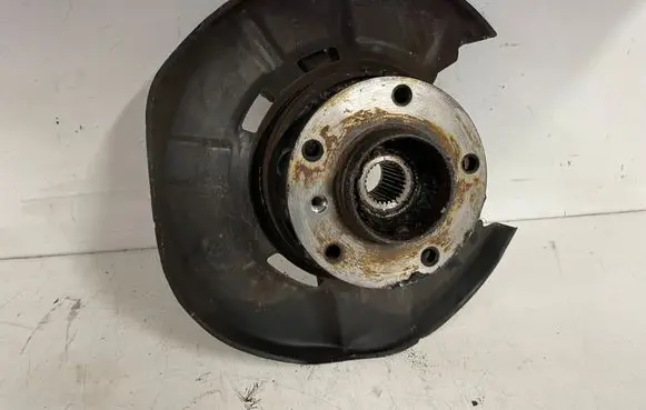 BMW 3 E90 E91 Rear wheel hub 0000018941