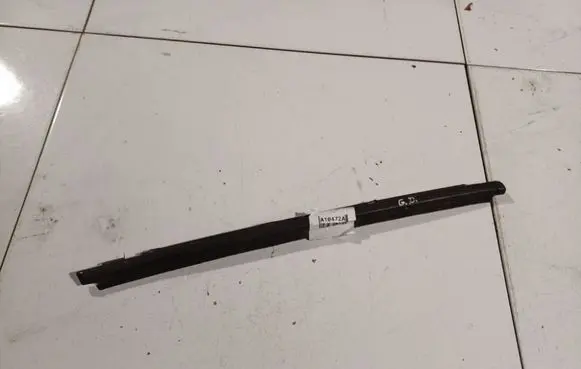 Toyota Yaris Rear door glass trim molding