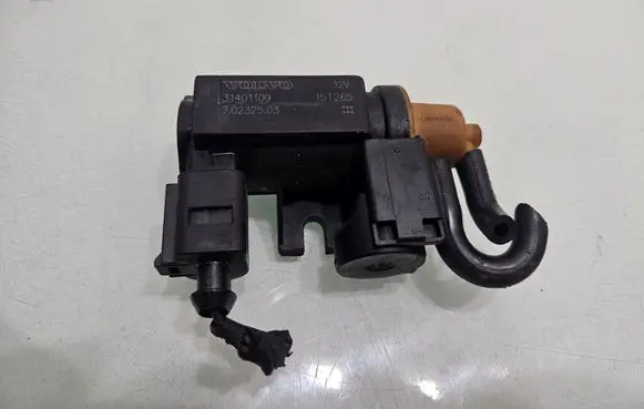 Volvo S80 Turbo solenoid valve 31401109
