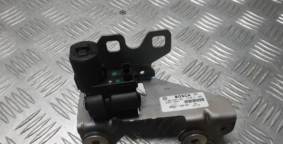 BMW 3 F30 F35 F31 Tailgate window lock/catch/latch 7308831 1397020132
