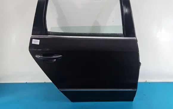 Volkswagen PASSAT B6 Rear door IMPRK1581643