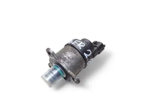 Chrysler Voyager Fuel pressure regulator 