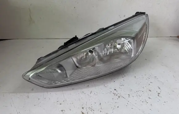 Ford Focus Headlight/headlamp