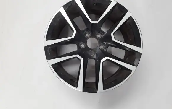 R18 alloy rim
