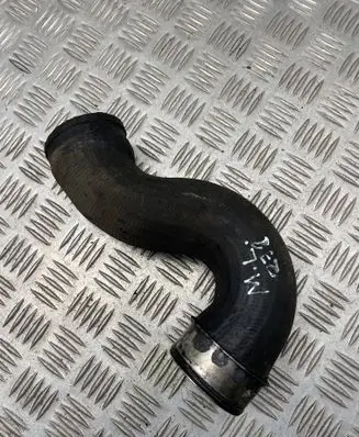 Mercedes-Benz ML W163 Intercooler hose/pipe 1415159