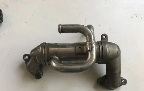 KIA Sorento EGR valve cooler 284804A420V