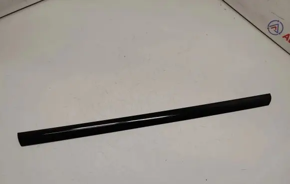 BMW X5 E53 Rear side glass trim 51368257935
