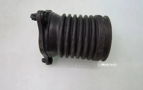 Honda Civic XI Air intake hose/pipe