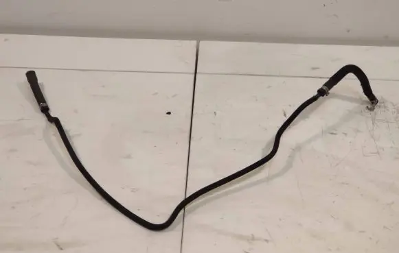 BMW 6 F12 F13 Engine coolant pipe/hose 8284331