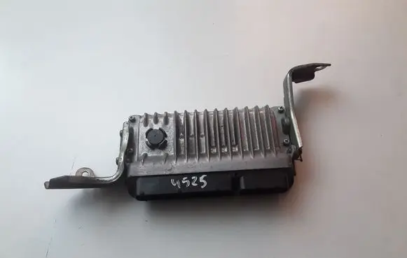 Toyota Auris E180 Engine control unit/module 896610Z750