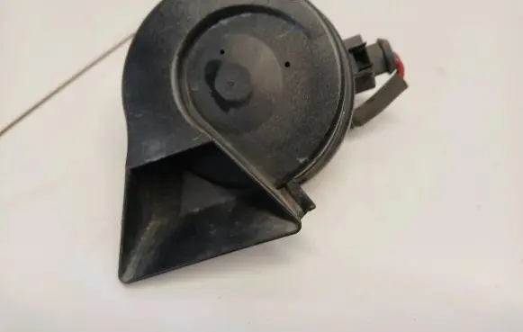 Audi A5 8T 8F Horn signal 007728 A28657625 E1000233