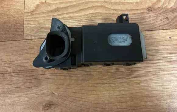 Volvo V50 Fuel tank cap lock 30716754 928400 C95YB