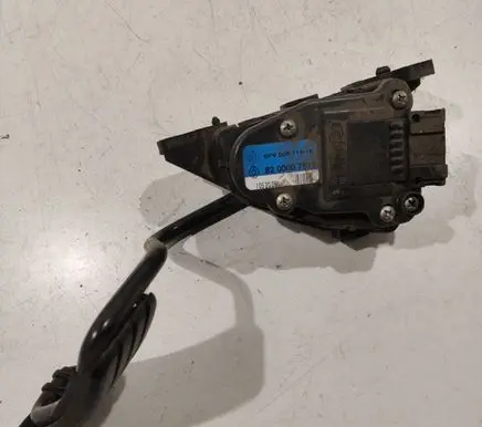 Renault Espace - Grand espace IV Accelerator throttle pedal 8200007513