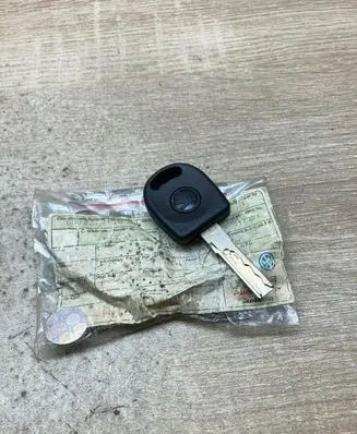 Skoda Fabia Mk1 (6Y) Ignition key/card 6U0837219D