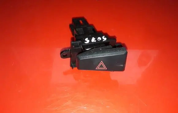 Mitsubishi Pajero Hazard light switch 7C30