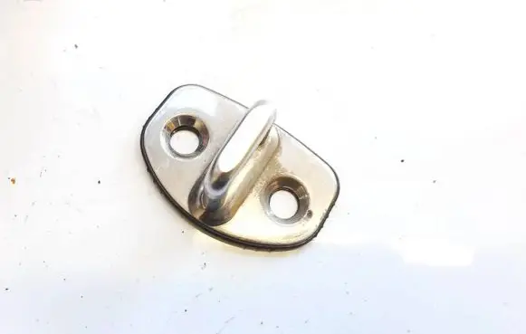 Skoda Octavia Mk2 (1Z) Rear door lock loop/hook striker 6y0837033c