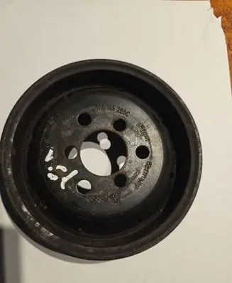 Audi A4 S4 B5 8D Power steering pump pulley 058145255C