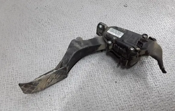 Volkswagen Transporter - Caravelle T5 Accelerator throttle pedal 7H1721503