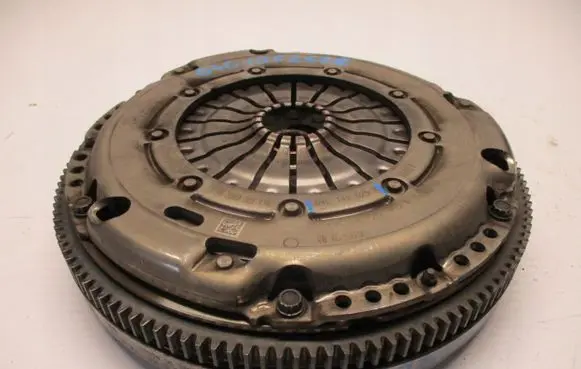 Volkswagen T-Cross Clutch set kit 04C105266E