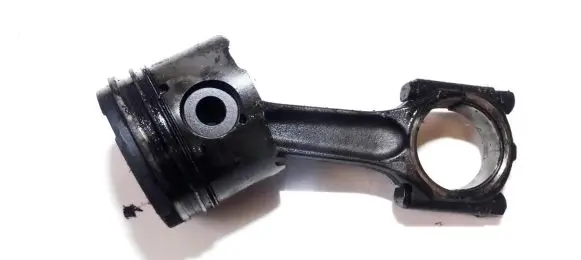 Citroen Xsara Picasso Piston with connecting rod