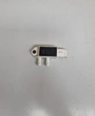 Nissan Qashqai Exhaust gas pressure sensor 227701177R 64322279 81PPP0602