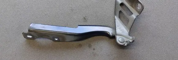 Mazda 3 III Engine bonnet/hood hinges