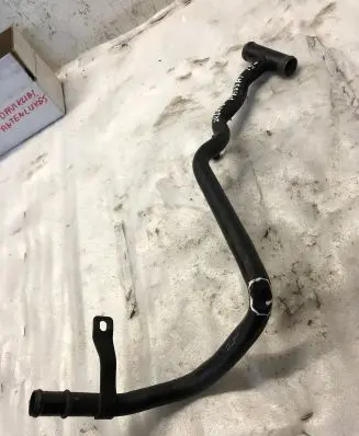 Volkswagen PASSAT B8 Engine coolant pipe/hose 04l121065bh