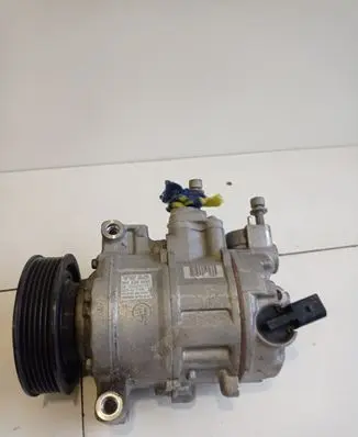 Volkswagen Golf VI Air conditioning (A/C) compressor (pump) 1K0820859T