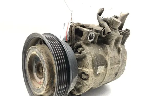 Land Rover Freelander Air conditioning (A/C) compressor (pump) 447220-8502
