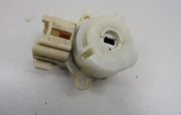 Toyota Yaris Verso Ignition lock contact 