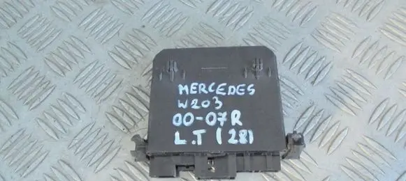 Mercedes-Benz C W203 Door control unit/module 2038206526
