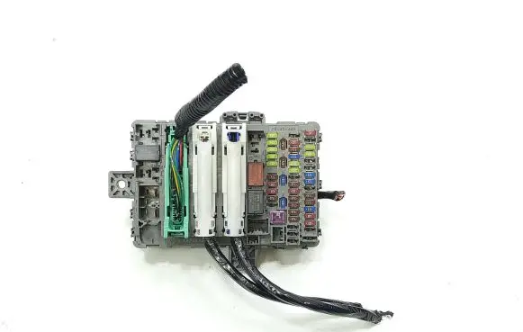 Honda Civic IX Fuse box set TV1E310 151104