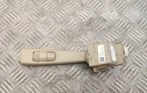 Volvo XC60 Indicator stalk 31334648