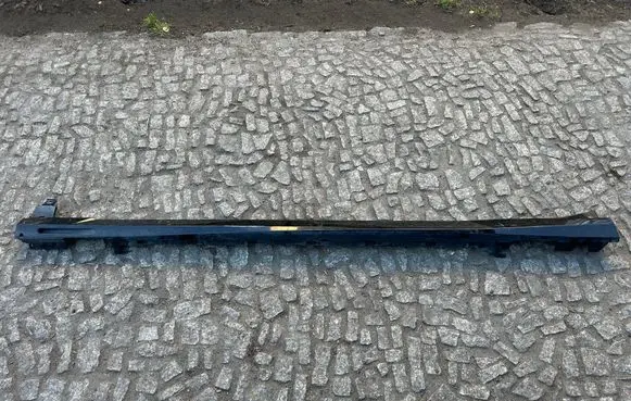 BMW iX Front sill (body part) 8737831 87378311