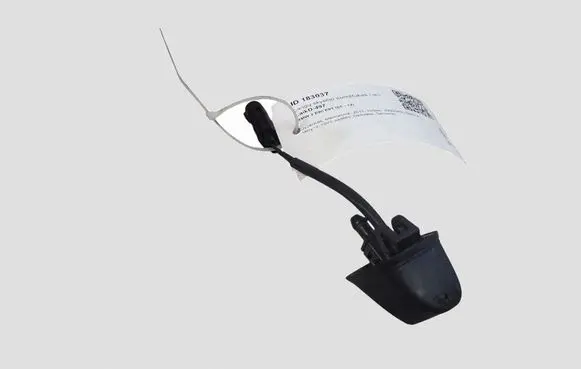 BMW 3 E90 E91 Windshield washer spray nozzle 8365385
