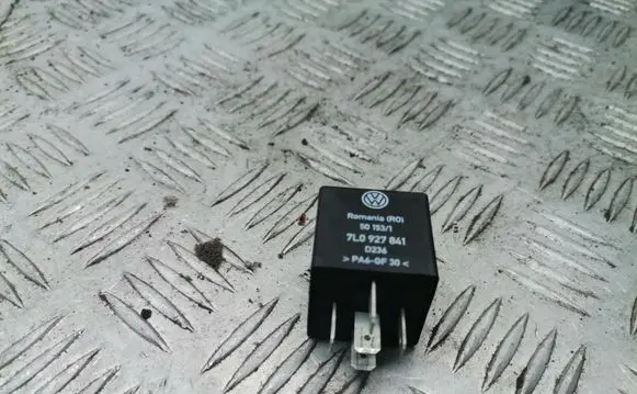 Volkswagen Touareg I Other relay 7l0927841