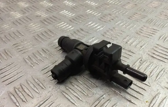 BMW X1 F48 F49 Valve vacuum 7614013 0280142527