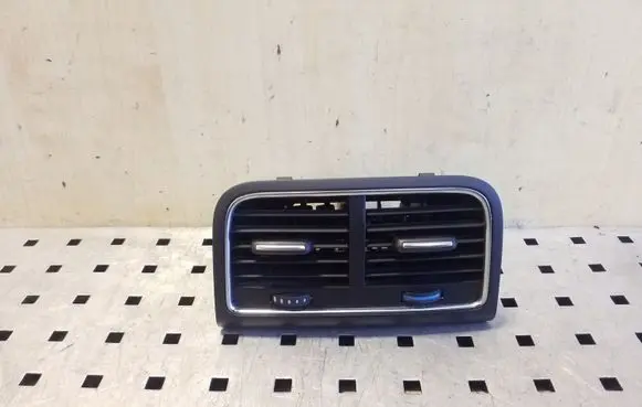 Audi Q5 SQ5 Rear air vent grill 8K0819203 8K0819203D