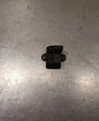 Mercedes-Benz Sprinter W906 Glow plug pre-heat relay A6519001300 51299056 302000121741