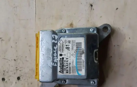 Renault Espace - Grand espace IV Airbag control unit/module 605487700 8200687758