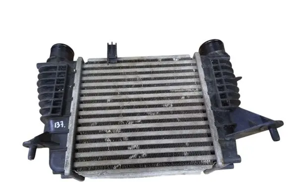 Renault Clio III Intercooler radiator 8200471885