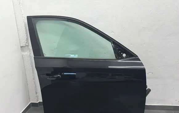 Skoda Kamiq Front door