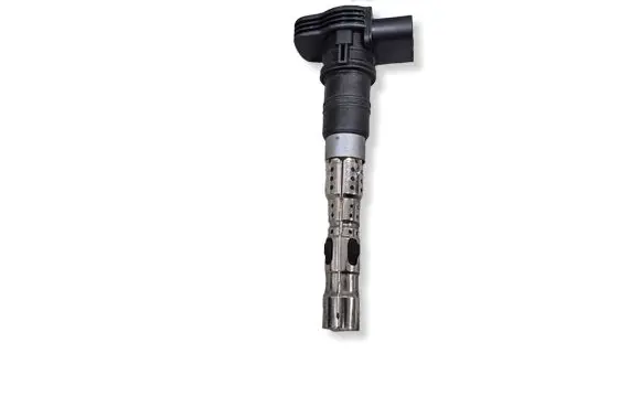 Volkswagen Touareg I High voltage ignition coil 077905115G
