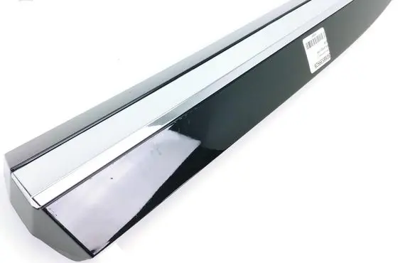 Rear door trim (molding)