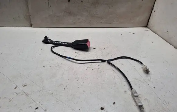 Subaru Outback Front seatbelt buckle E034501