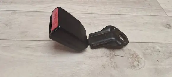 Fiat Ulysse Rear seatbelt buckle