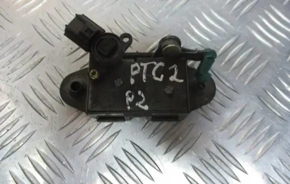 Chrysler PT Cruiser Tailgate lock latch 