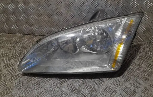 Ford Focus Headlight/headlamp
