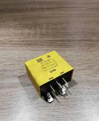 Opel Corsa C Other relay 09134880 50206001 YELLOW